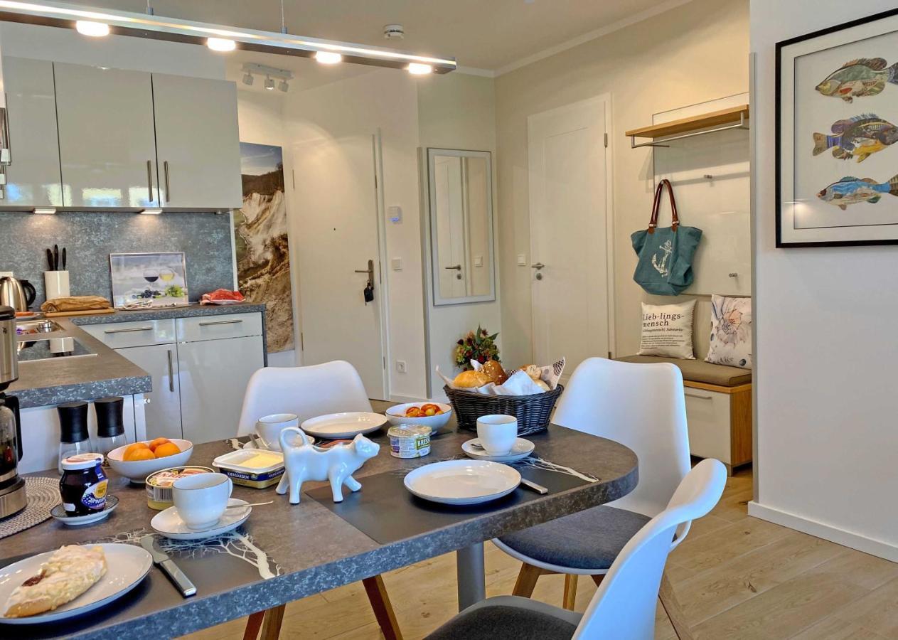 Ferienwohnung Vier Jahreszeiten mit Meerblick und Balkon Baabe Exterior foto